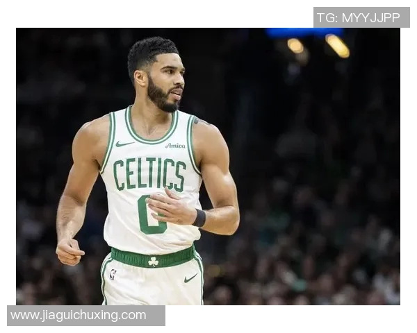 塔图姆说自己暂时没有特定的复出时间，依旧是一天一天地观察